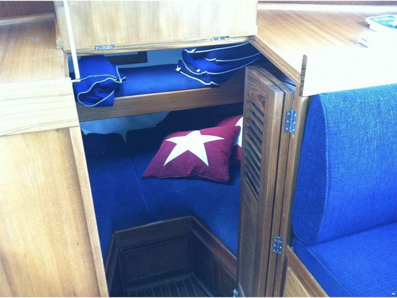 Island Gypsy 32