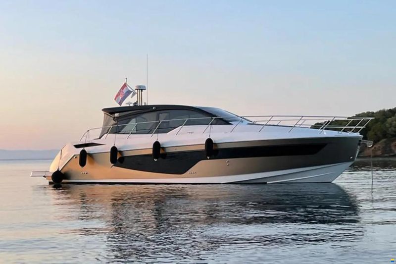 Azimut Atlantis 51
