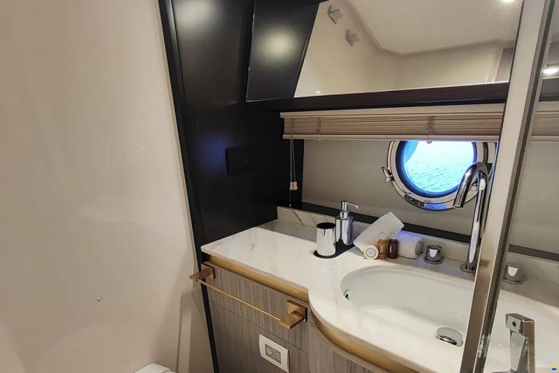 Azimut Fly 55