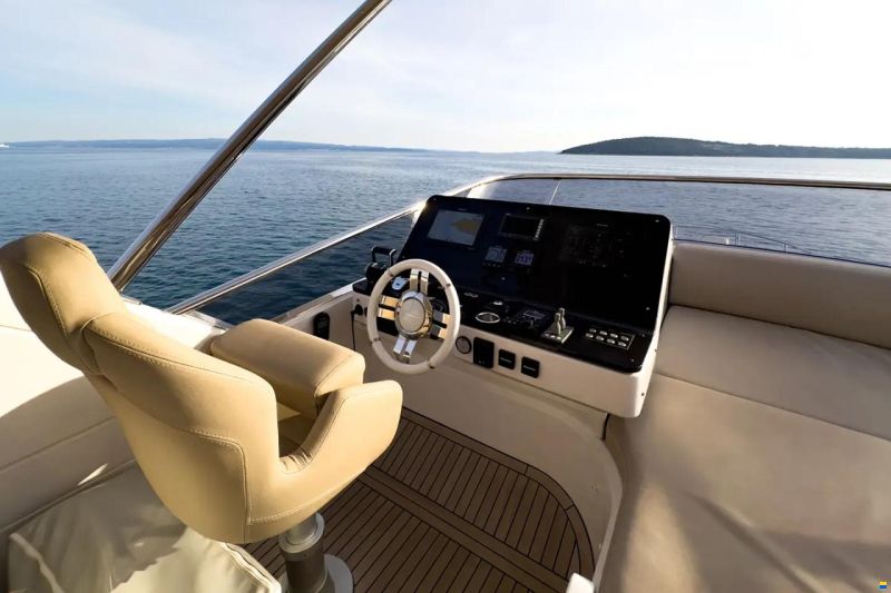 Azimut Fly 55