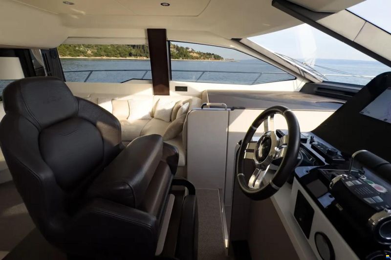 Azimut Fly 55