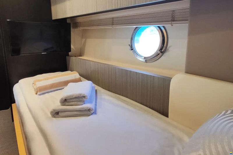 Azimut Fly 55