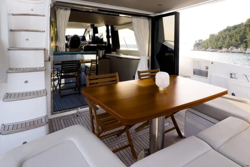 Azimut Fly 55