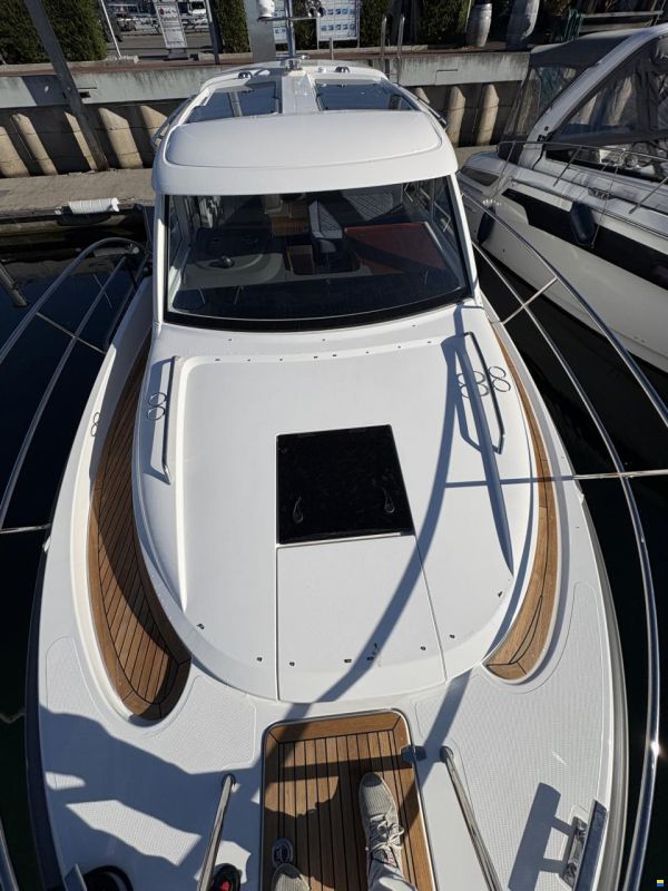 Nimbus 305 Coupe