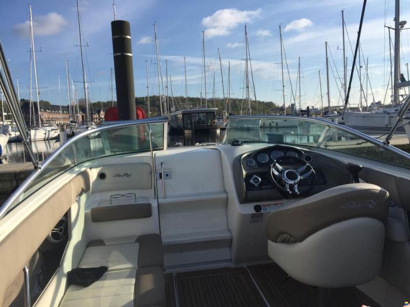 Sea Ray 240 SSE Limited Edition