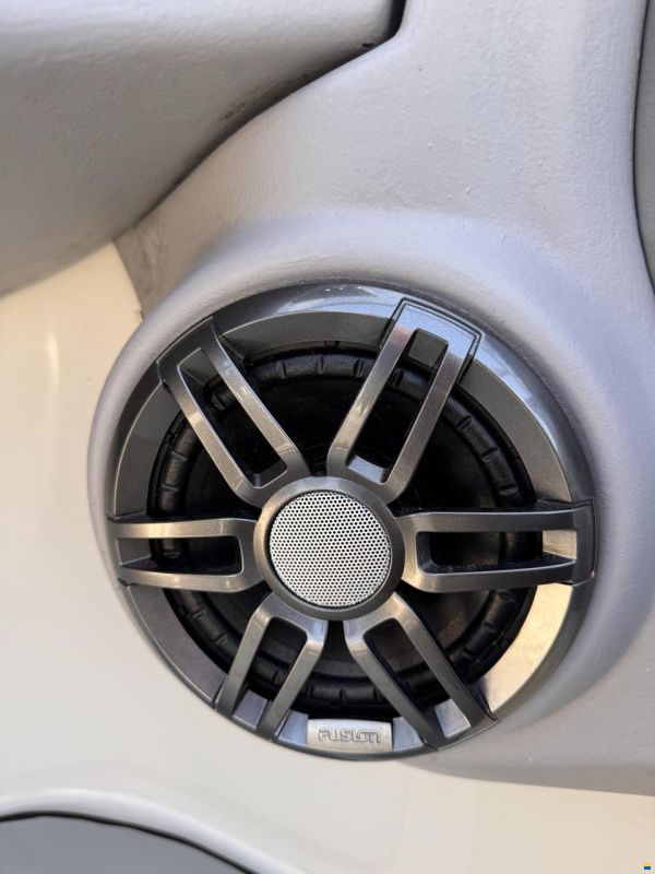 Tahoe Q8i