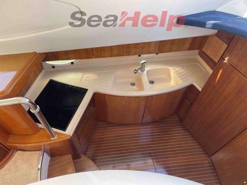 Azimut 46