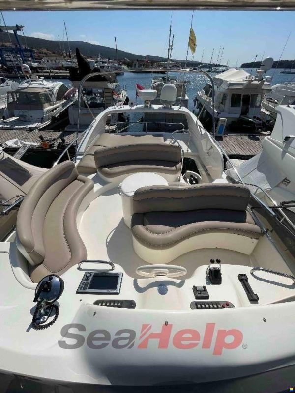 Azimut 46