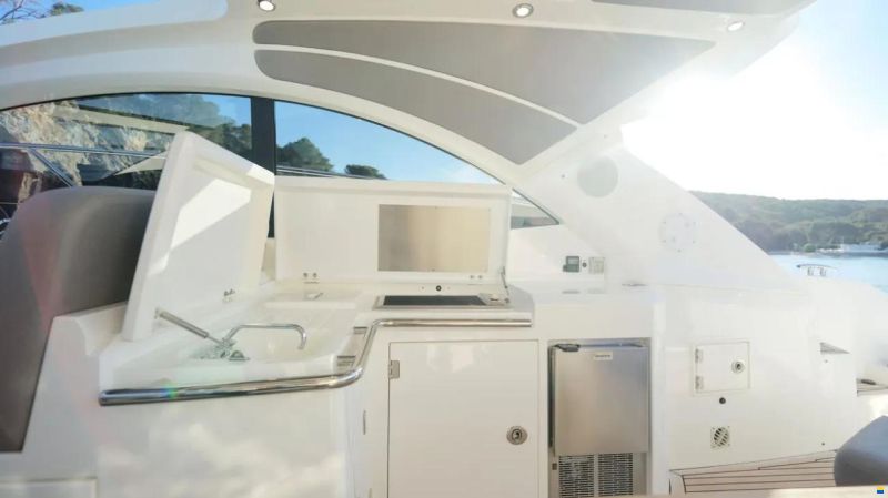 Sunseeker San Remo