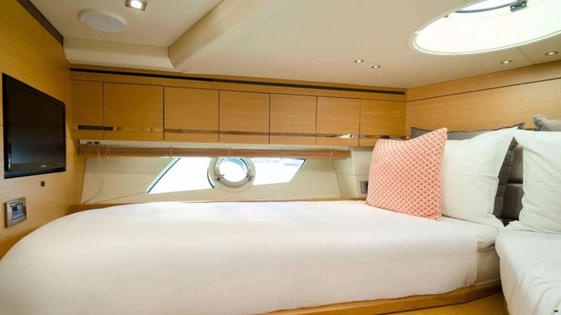 Sunseeker San Remo