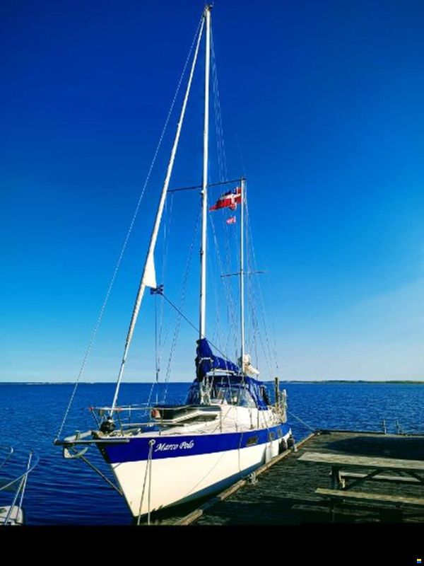 Amphora 38