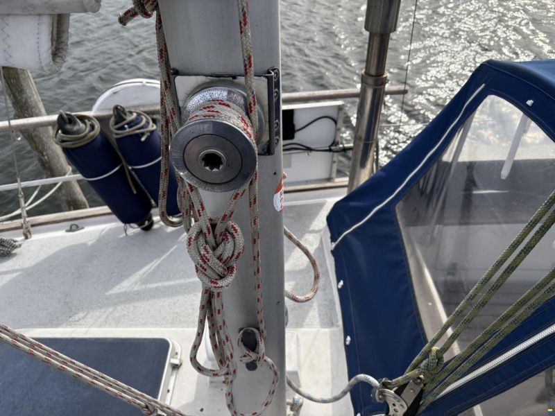Amphora 38