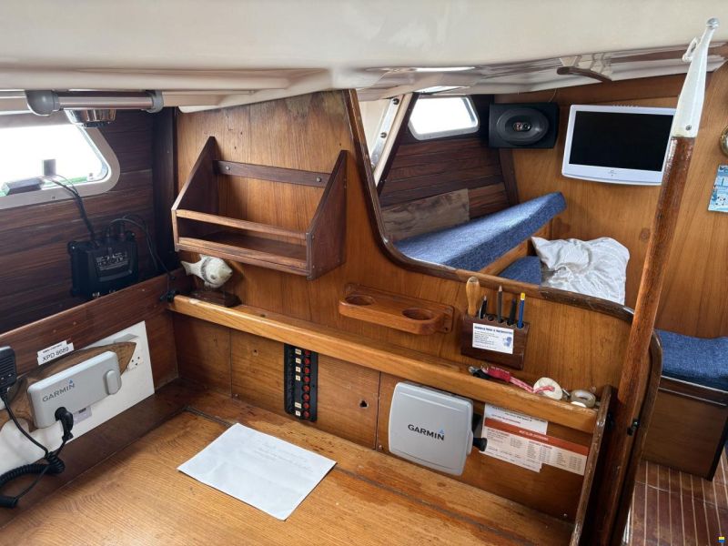 Amphora 38