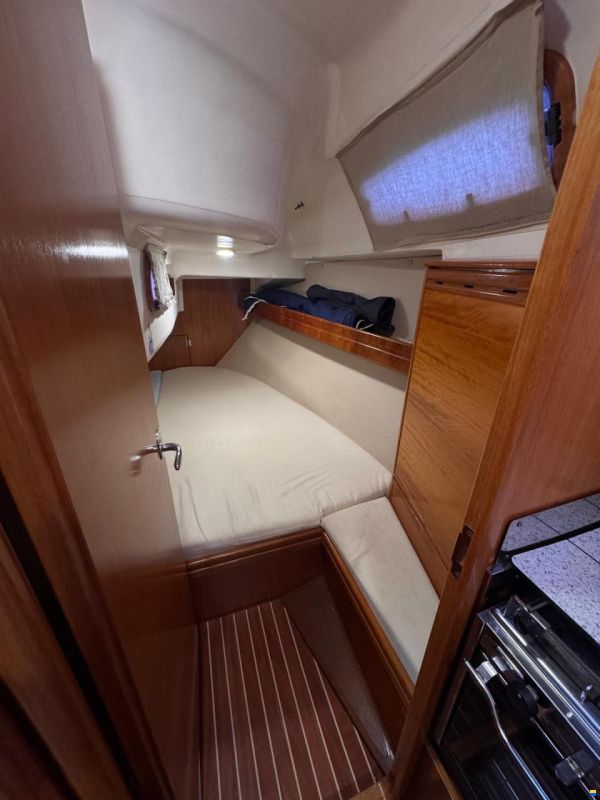 Bavaria 30 cruiser