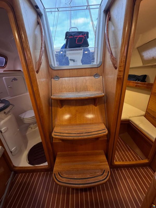 Bavaria 30 cruiser