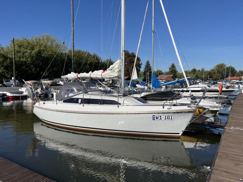 Bora 838 BS