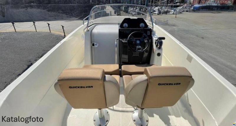 Quicksilver Active 755 Open
