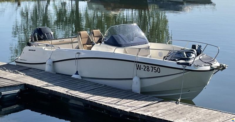 Quicksilver Active 755 Open