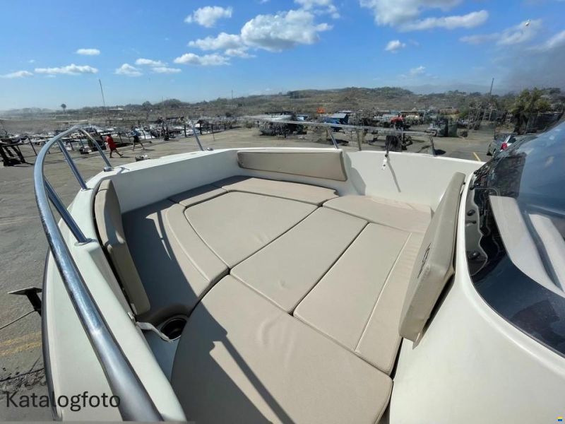 Quicksilver Active 755 Open