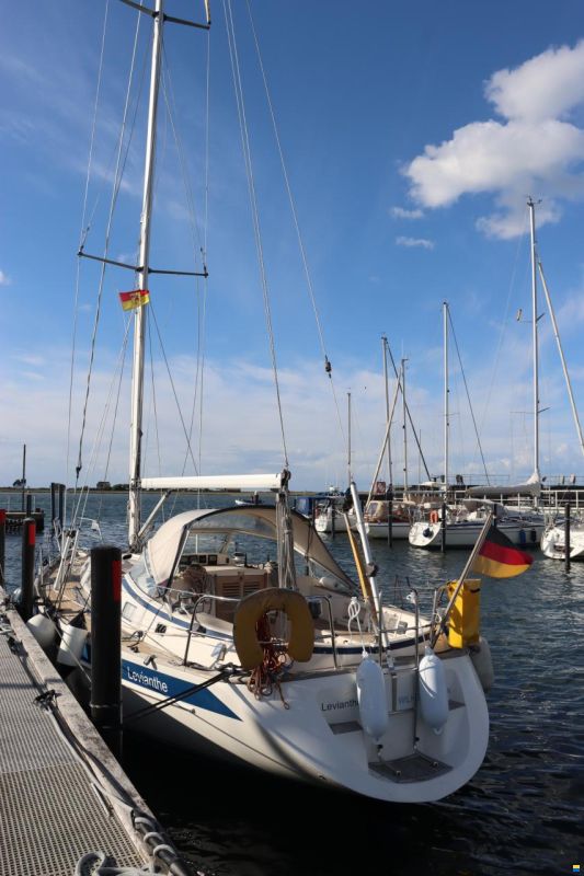 Hallberg-Rassy 34