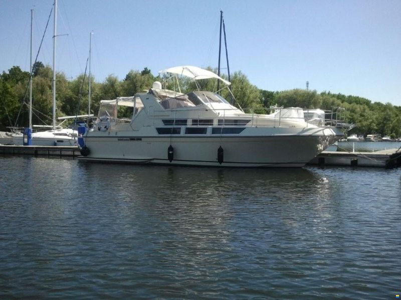 Coronet Commander 38`