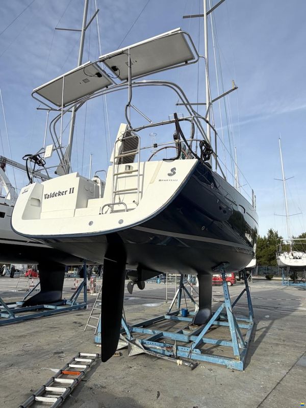 Beneteau Oceanis 43