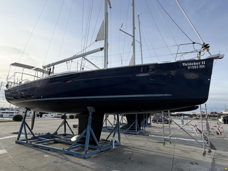Beneteau Oceanis 43