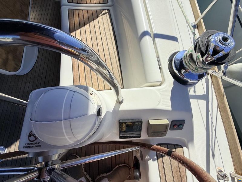 Beneteau Oceanis 43