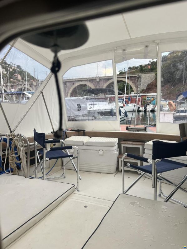 Bertram 28 Fly