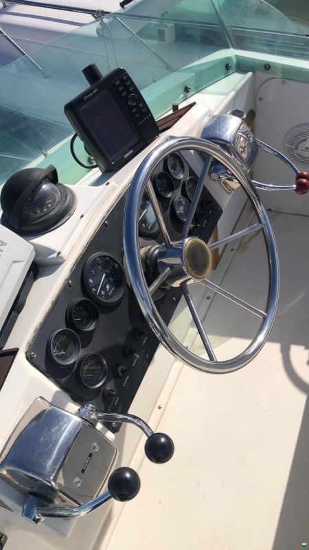 Bertram 28 Fly