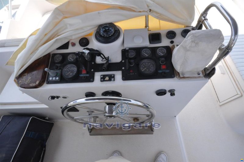 Riviera Marine 35 Fly