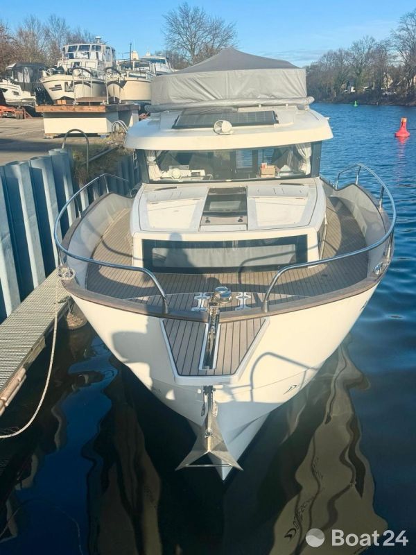 Delphia 1200 Blue Escape Flybridge