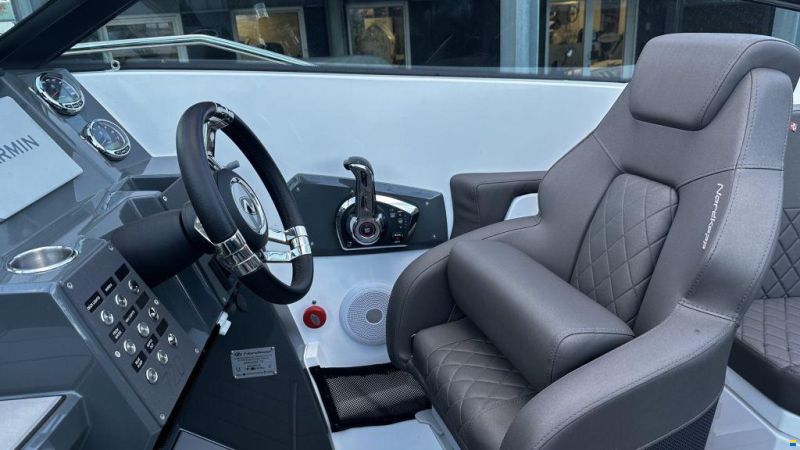 Nordkapp Noblesse 720
