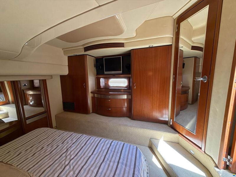Sea Ray 58 Sedan Bridge