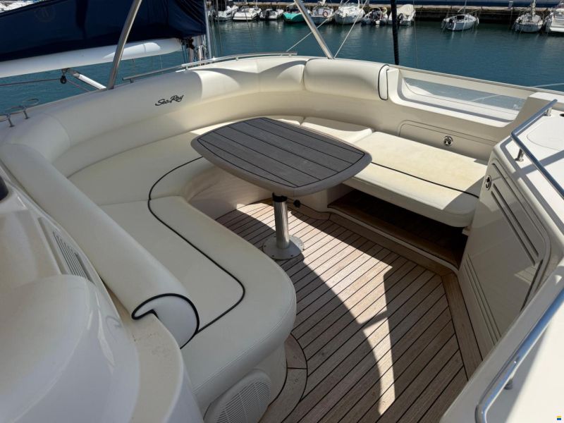 Sea Ray 58 Sedan Bridge