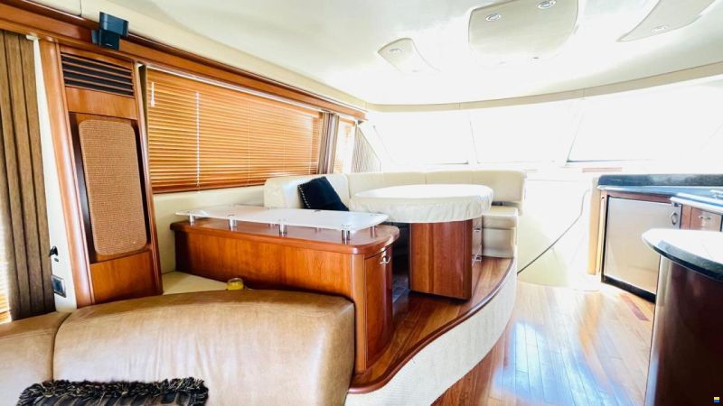 Sea Ray 58 Sedan Bridge