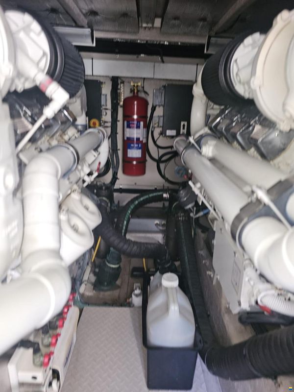 Sea Ray 58 Sedan Bridge
