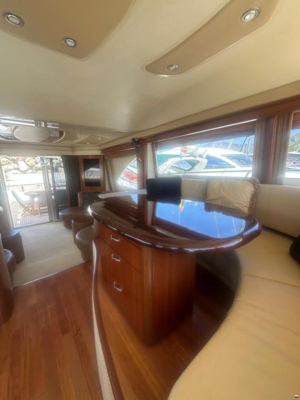 Sea Ray 58 Sedan Bridge