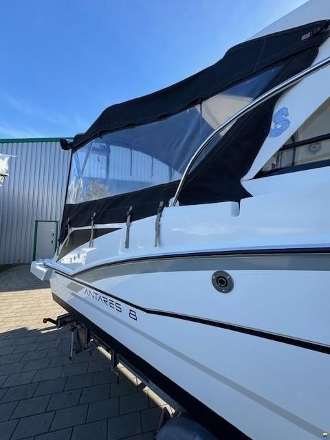 Beneteau Antares 8 OB