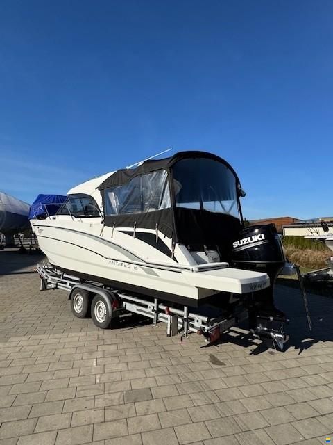 Beneteau Antares 8 OB