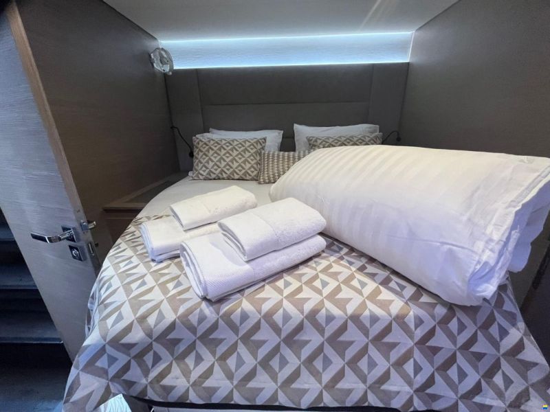 Fountaine Pajot Aura 51