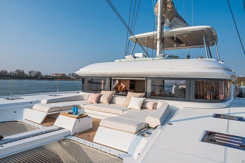 Lagoon 55