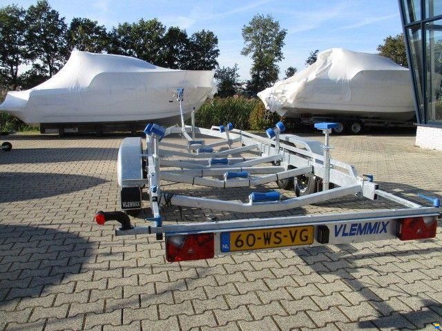 2700 kg tandem