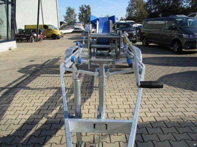 2700 kg tandem