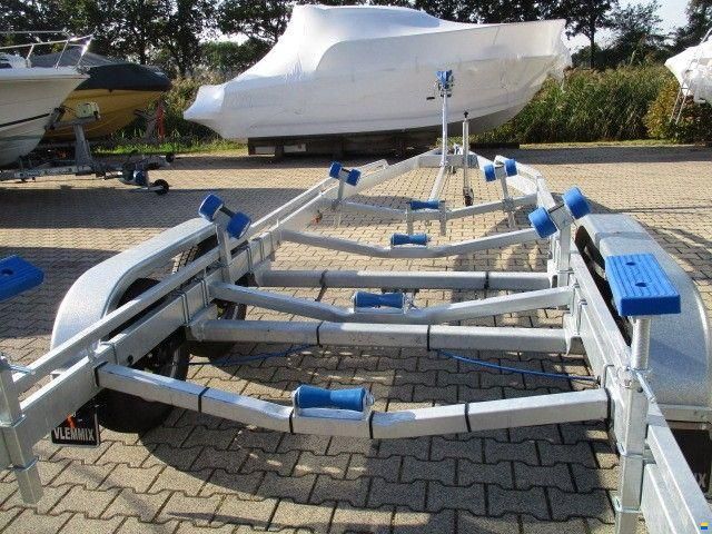 2700 kg tandem