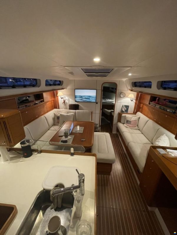 X-Yachts XC42