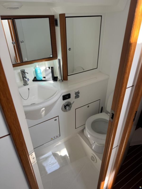 X-Yachts XC42