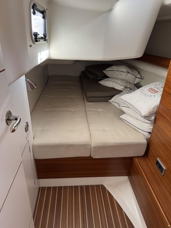 X-Yachts XC42