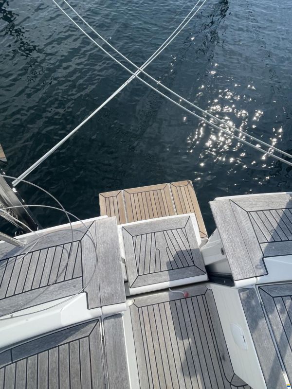 X-Yachts XC42