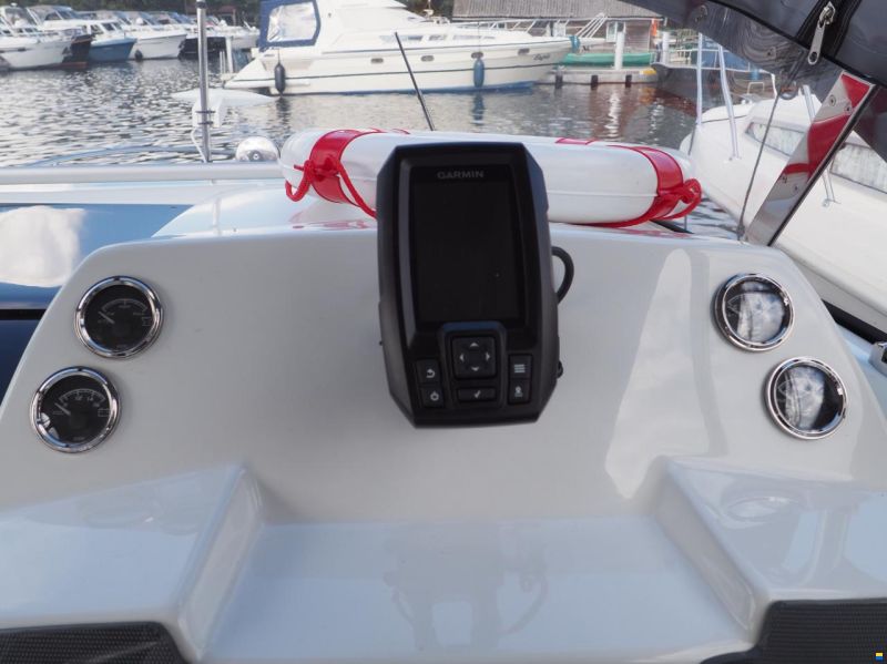 Aqua Royal 680 Cabin